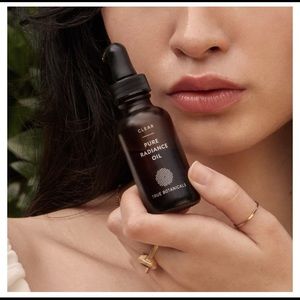 True Botanicals Pure Radiance Oil